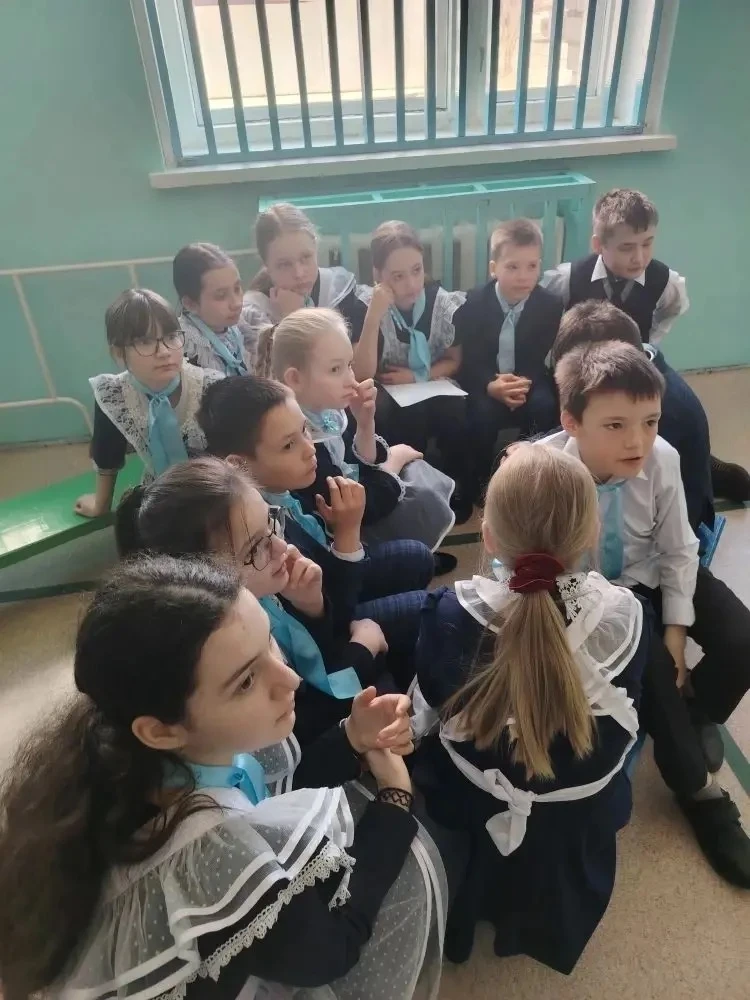 Сегодня в детском объединении "Страна Пятерия" ( 2 корпус) прошла викторина " Творчество забайкальск
