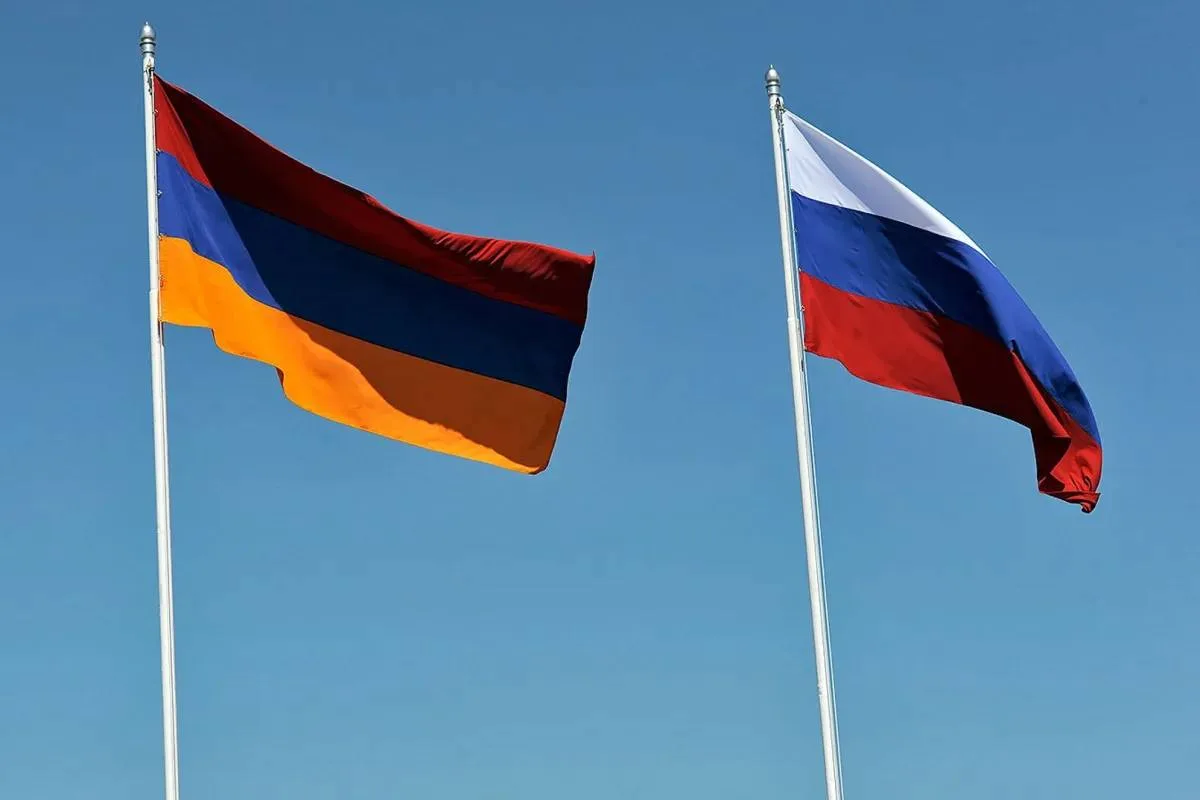 ⚡️Россия намерена сохранить дружественные отношения с Арменией, несмотря на заморозку участия респуб