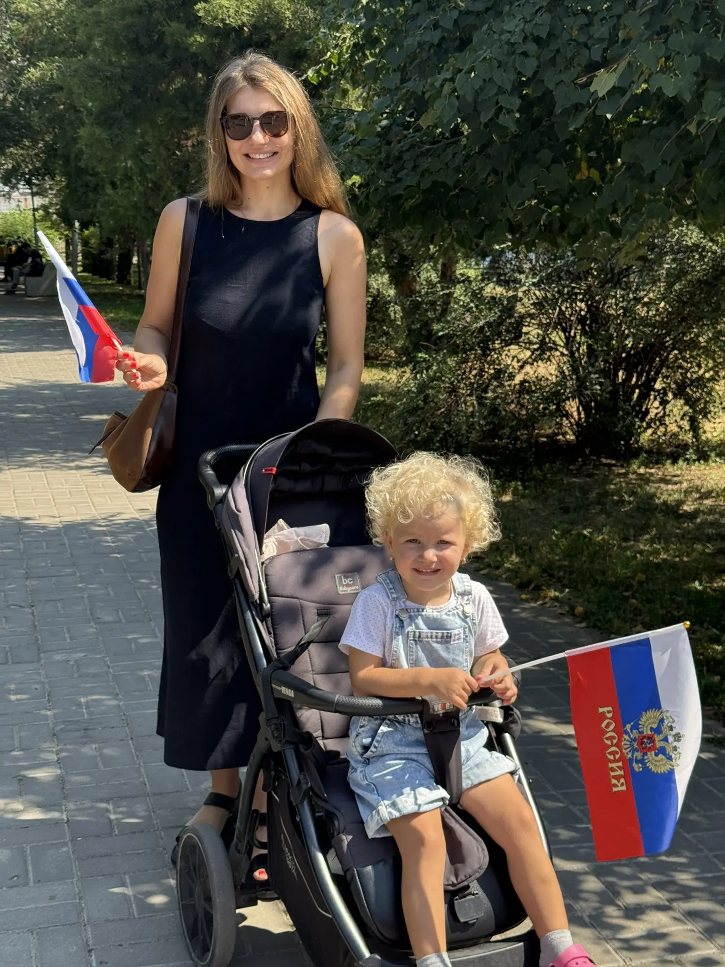 🇷🇺Сегодня наш район присоединился к празднованию Дня Государственного флага России. Г...