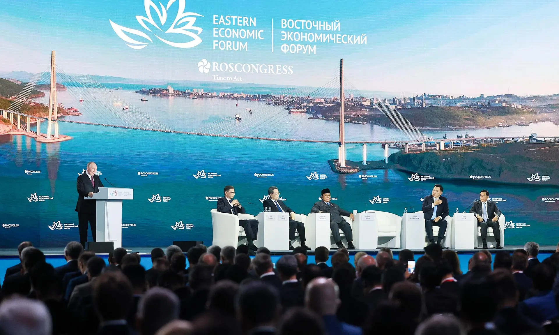 Путин: с 2027 года на Дальнем Востоке и в Арктике заработает единый преференциальный ре...