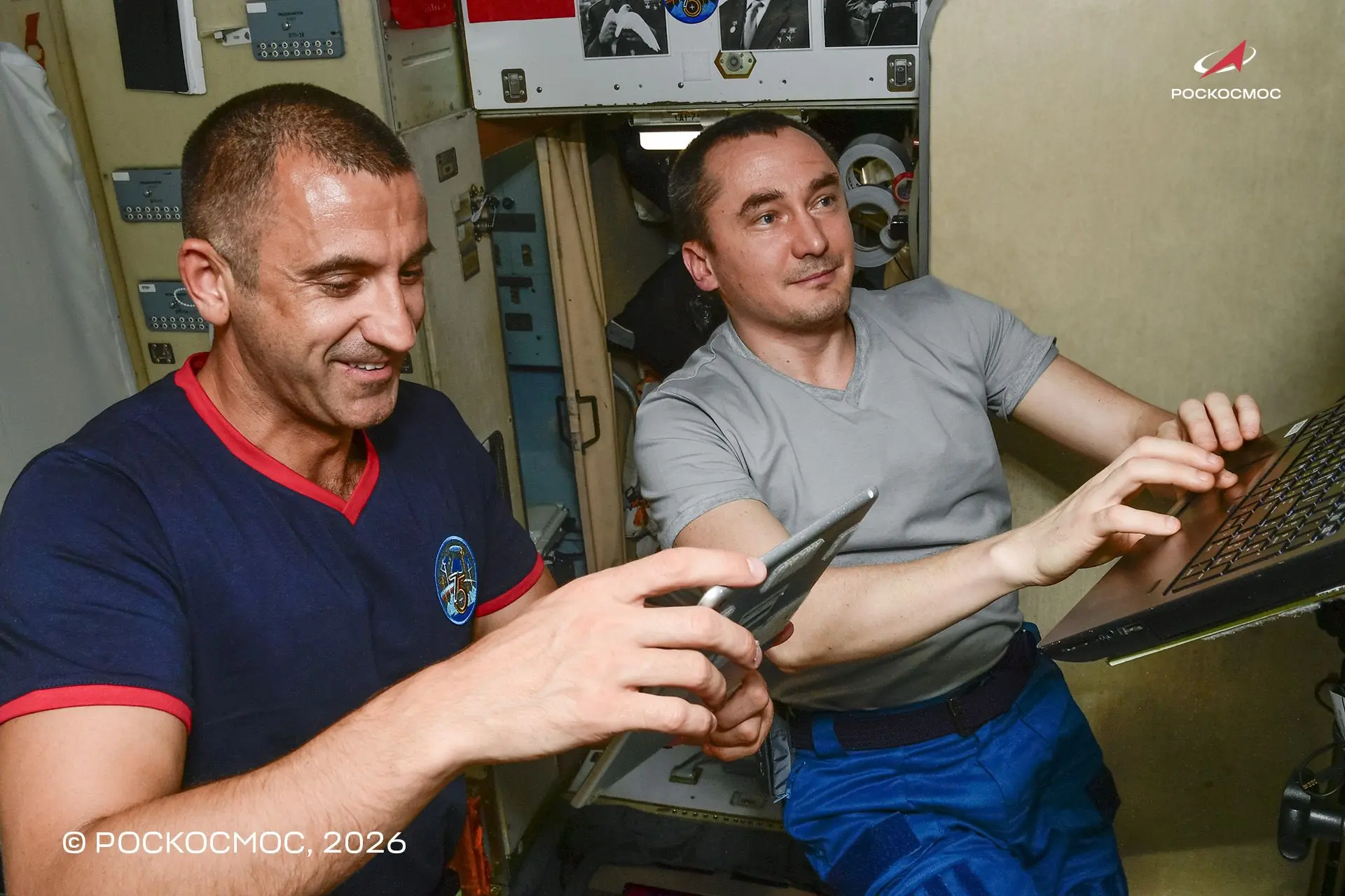 На борту МКС работа кипит
