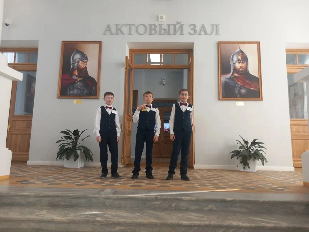 14 февраля команда учащихся 4б класса стала лауреатом в региональной олимпиаде "Уроки доброты", кото