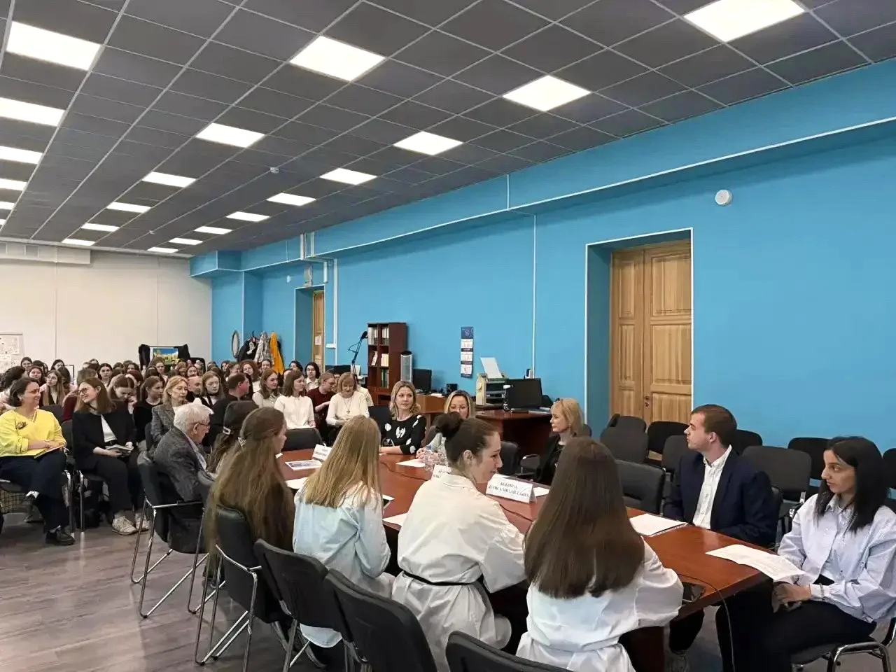 📢 22 мая 2026 года состоялось заседание Дискуссионного студенческого клуба «Сурдопедагогика — наука 