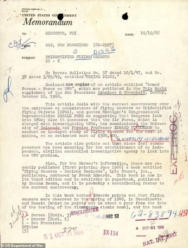 ⚡️ФБР рассекретило данные о «карликовых экипажах» НЛО.  В сводках ФБР описываются предполагаемые мет