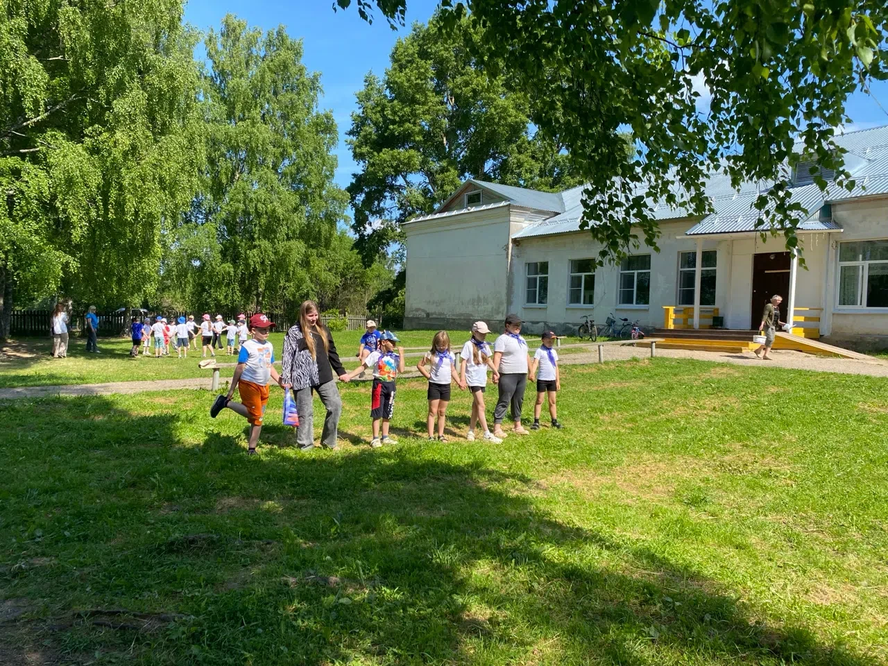 📸 В ритме Орлятского лета 44 — как живут наши Орлята этим летом! #орлятскоелето44

Бодрое утро в ла
