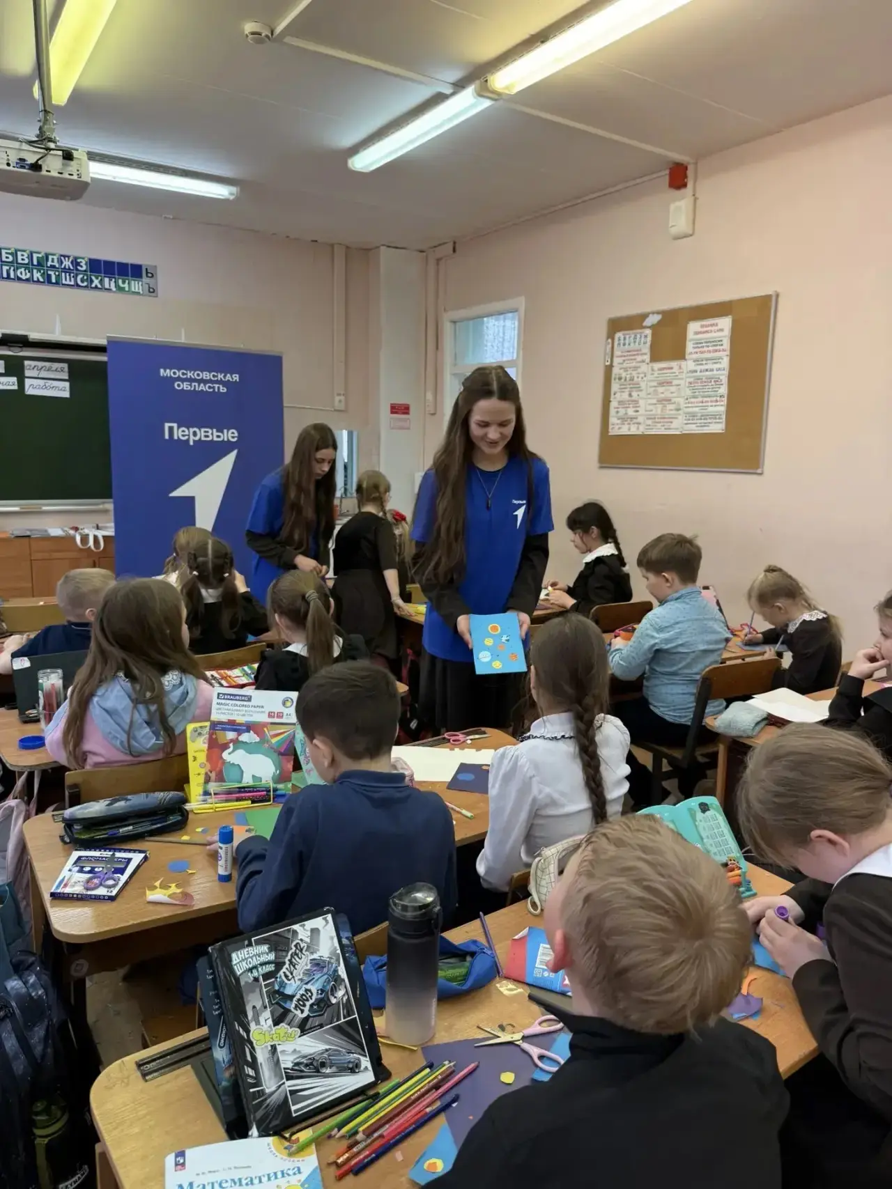 🚀 "Космический талисман" для покорения Вселенной! 🚀 Сегодня активисты Движения Первых МОУ "СОШ "Трае