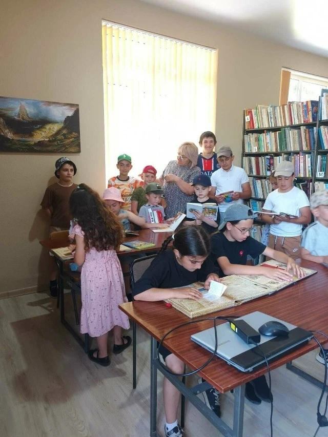 В библиотеке станицы Николаевская-филиале Дигорской центральной районной библиотеки  на...
