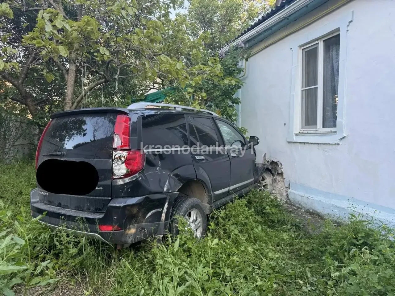 Пешеход погиб под колёсами внедорожника в Геленджике  Сегодня днём в г.Геленджике на пересечении ули