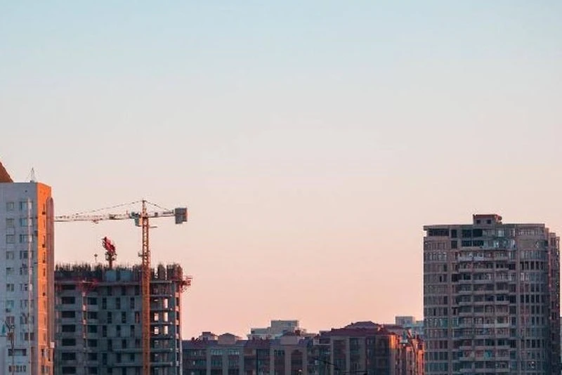Цены на новостройки в Москве могут упасть на 30% из-за обвала спроса. Эксперты Российск...