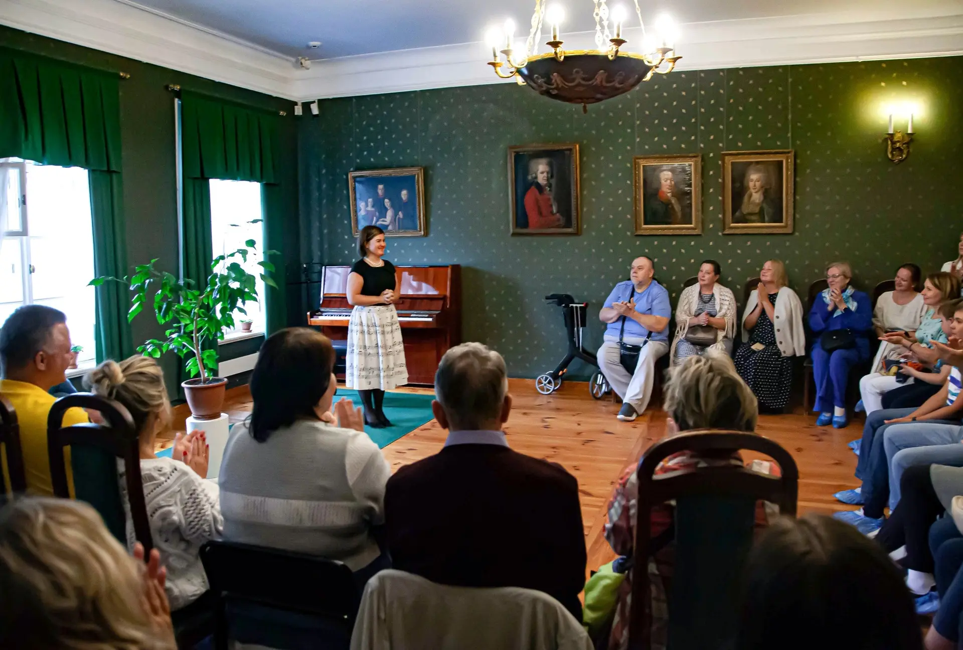 Друзья, 25 июля приглашаем на концерт «Лунная ночь» в рамках проекта «Летние вечера в русской усадьб