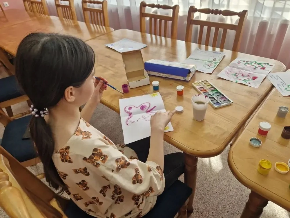 Погружение в мир фантазии с техникой монотипия  Весенние каникулы пролетают незаметно, но точно не с