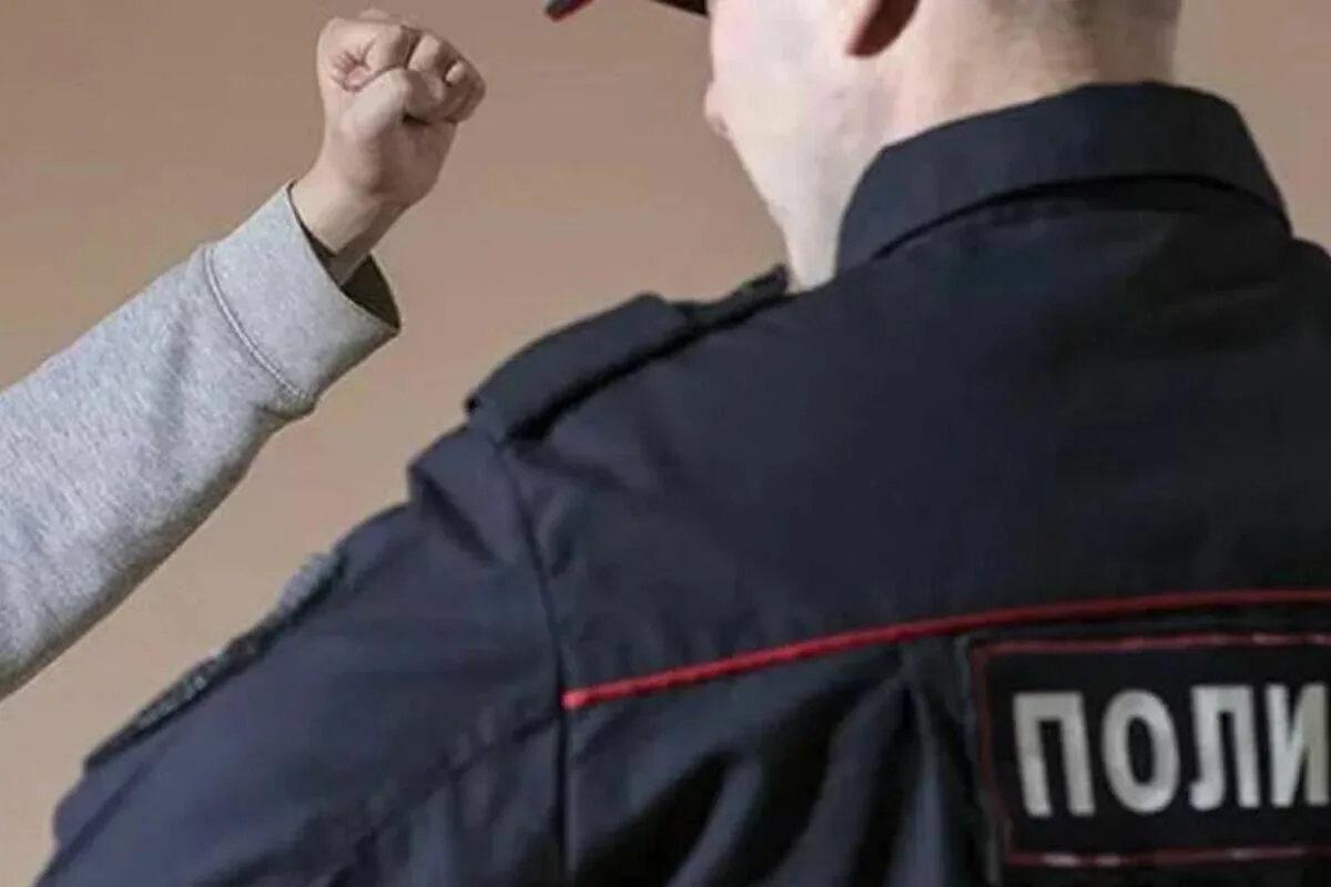 В Анапе 22-летний парень получил год колонии за нападение на полицейского