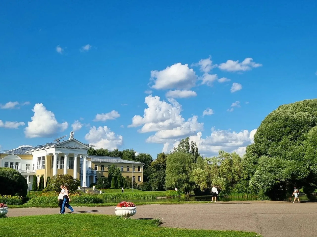 Прогулка по ВДНХ и Ботаническому саду имени Н. В. Цицина 🌼