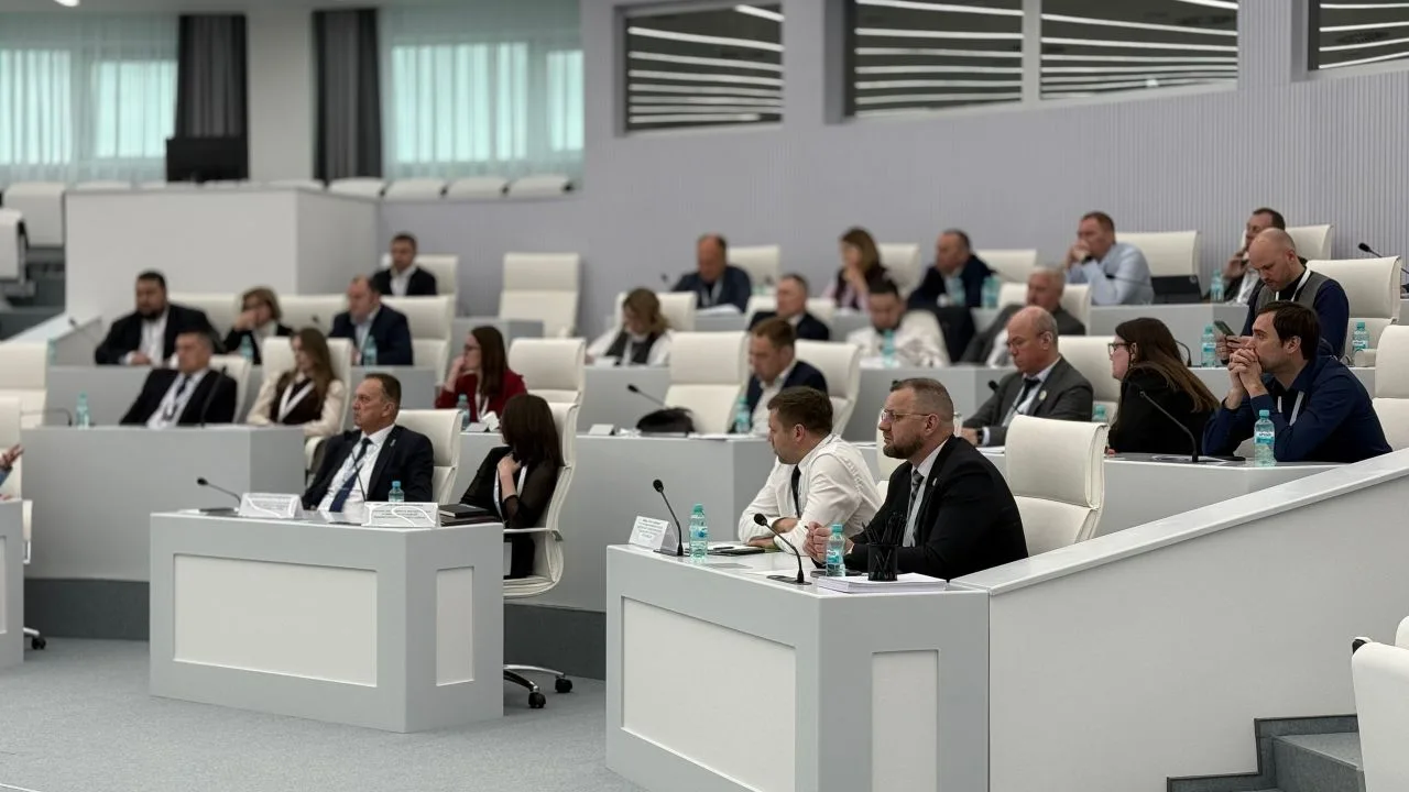 🌀В Салехарде завершилась четвертая консультационная встреча с предприятиями ТЭК