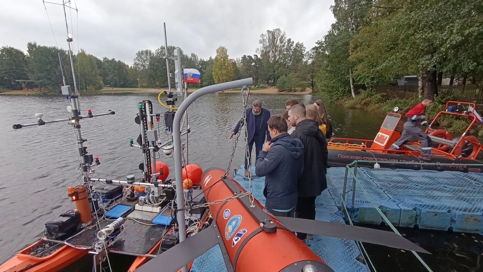 В Санкт-Петербурге прошла демонстрация надводных и подводных беспилотных систем для эко...