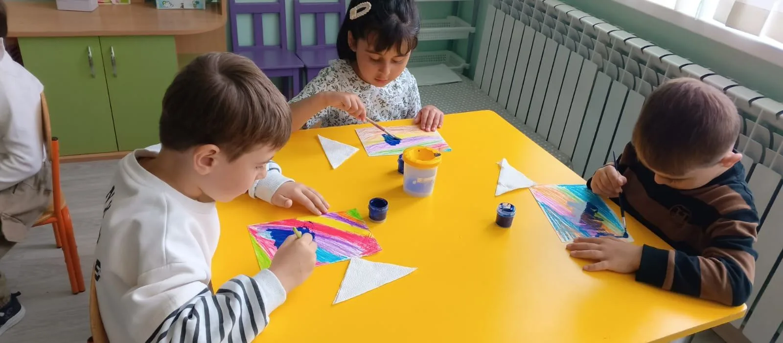🧑‍🎨🎨 Наши юные художники продолжают развивать свои таланты! Ребята проделали очень и...