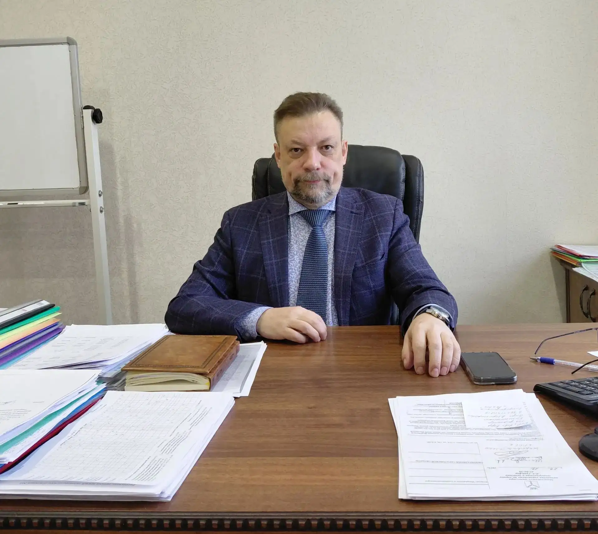 Уважаемый Михаил Юрьевич!

От всего коллектива Энгельсской детской клинической больницы поздравляем 