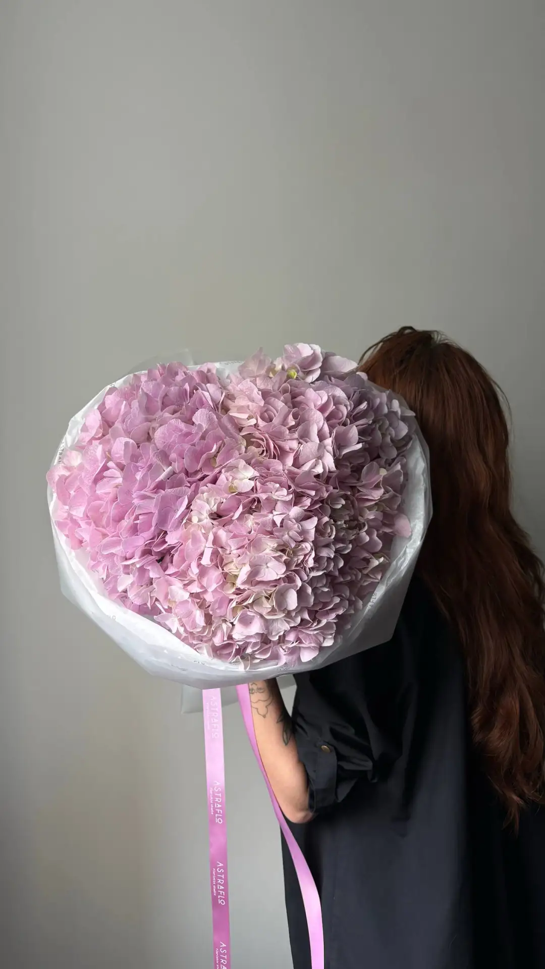 ОНЛАЙН ВИТРИНА 🎀
|букеты, которые уже сейчас готовы отправиться на доставку|

1. 4.550
2. 6.100
3. 