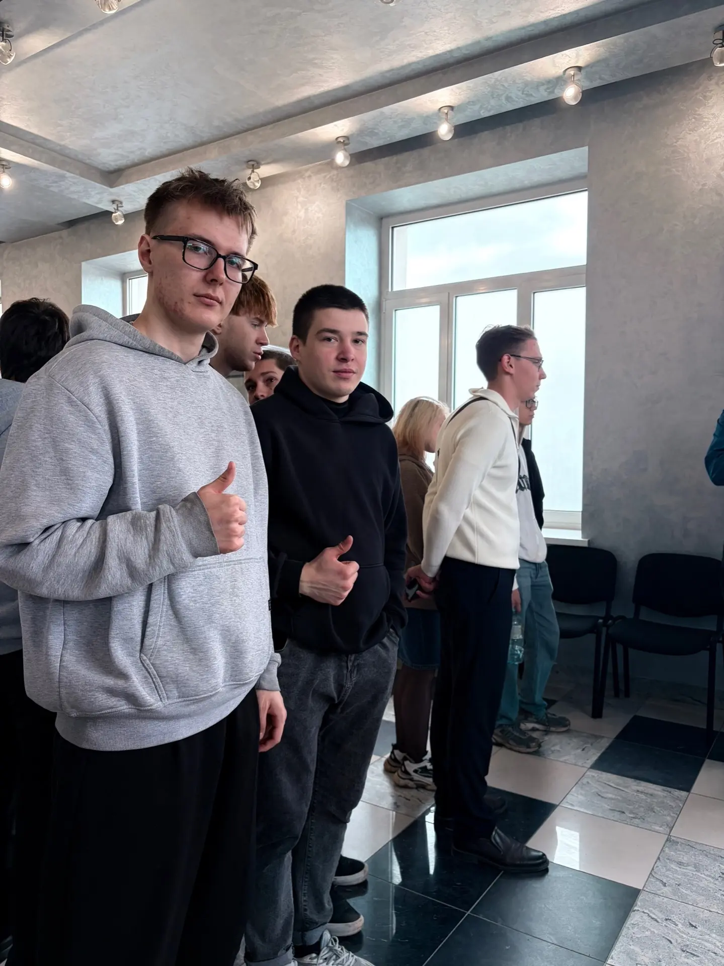 ✈️ 21 апреля студенты группы СОДП-43 посетили музей АО «Прогресс» — легендарное предприятие, которое