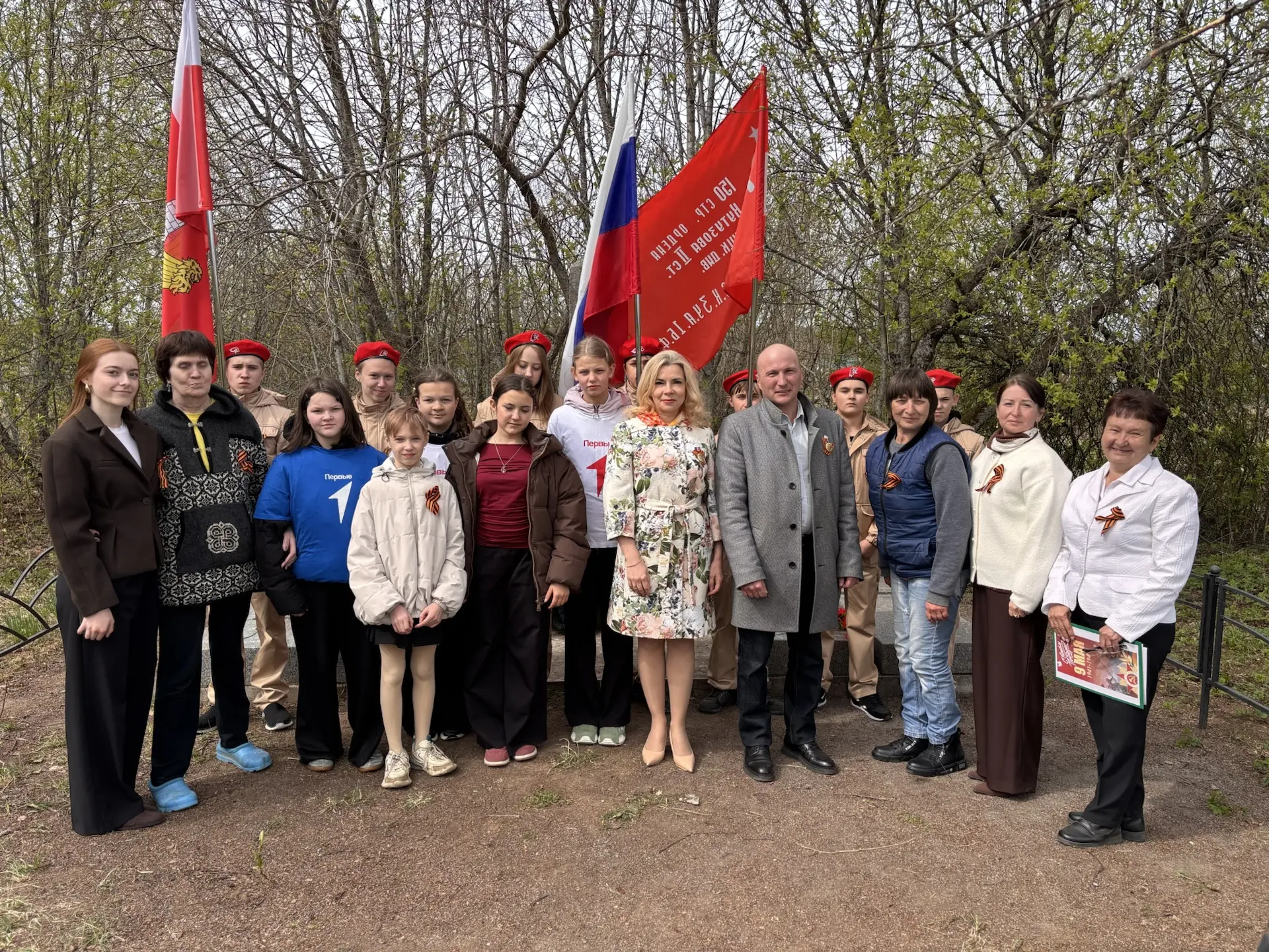 Сегодня ученики и педагоги Янегской школы совершили поездку в деревню Печеницы, где при...