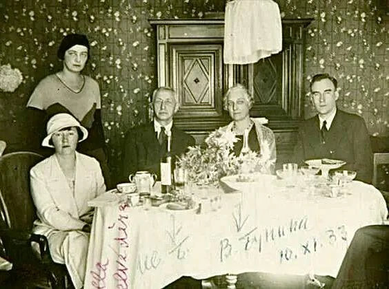Любовный пятиугольник Бунина: как Нобелевский лауреат построил коммуналку в Провансе