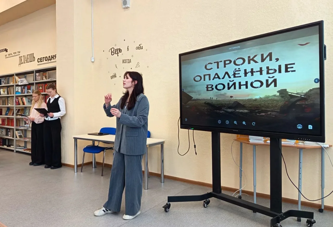 Сегодня в нашей школе было особенно тихо...🕯️  Почему? Потому что прошёл конкурс чтецов «Строки, опа