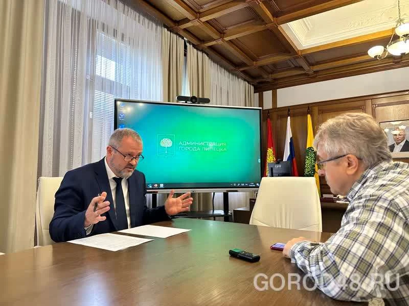 Временно исполняющий полномочия главы Липецка Михаил Щербаков дал свое первое интервью.

Он вернулся