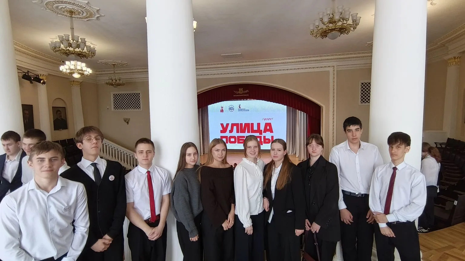 Закрытый кинопоказ для учащихся  Сегодня ребята нашей школы посетили закрытый просмотр художественно