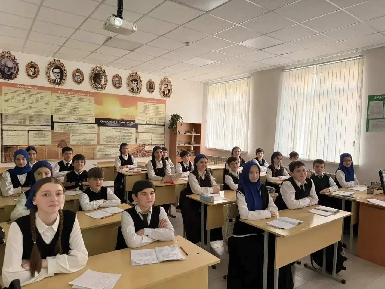 Сегодня в нашей школе для обучающихся 1–11 классов прошёл урок внеурочной деятельности в рамках прое