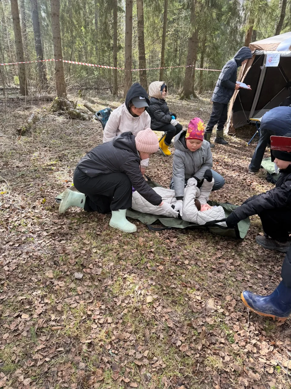 #Школа22 #Уроксинтересом  🌲 Вылазка в лес: приключения, навыки и победа! 🌲  🏕️25 апреля 2026 года на
