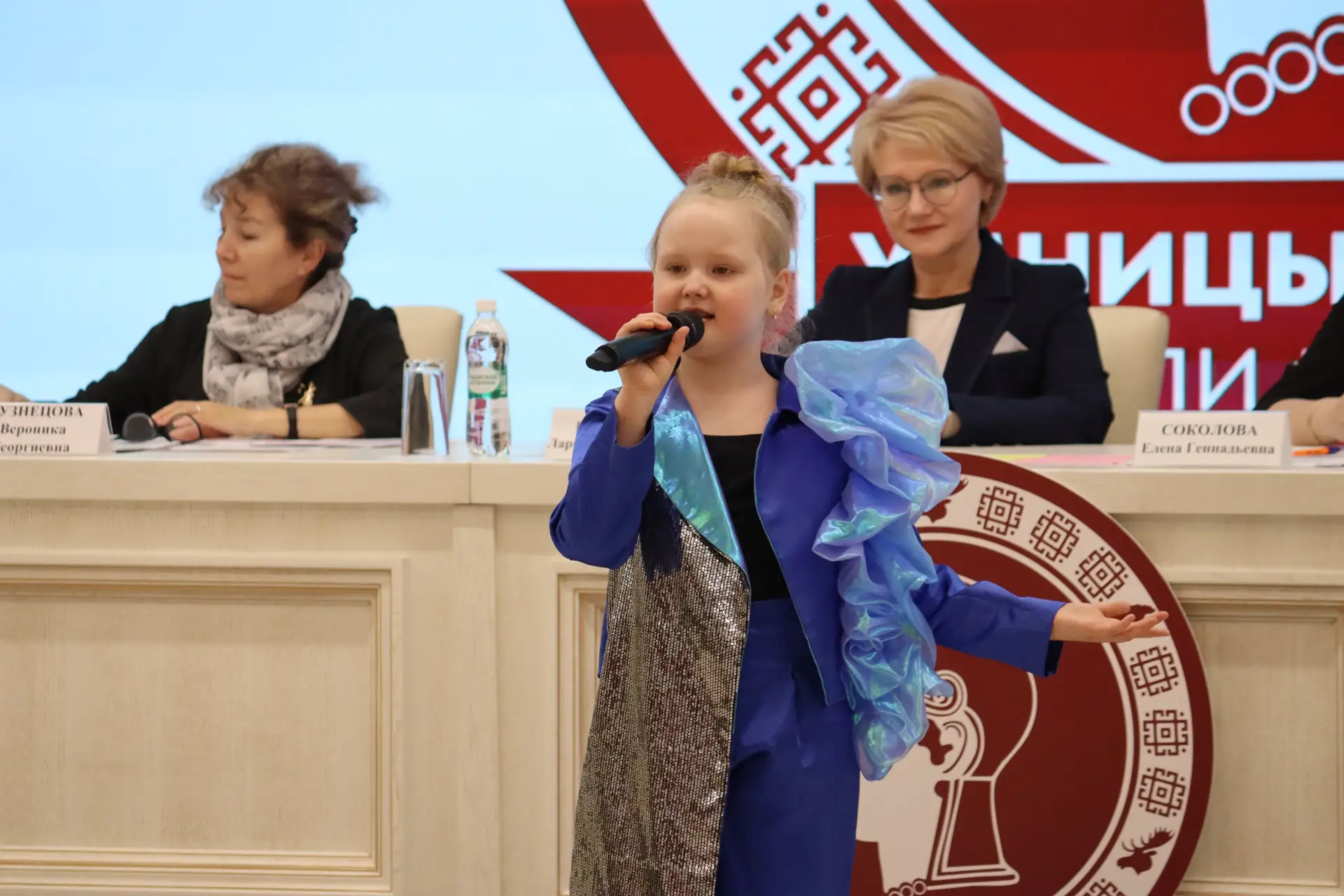 🎓Юные интеллектуалы Марий Эл готовы к финальной битве!  В Доме Дружбы прошёл полуфинал Региональной 