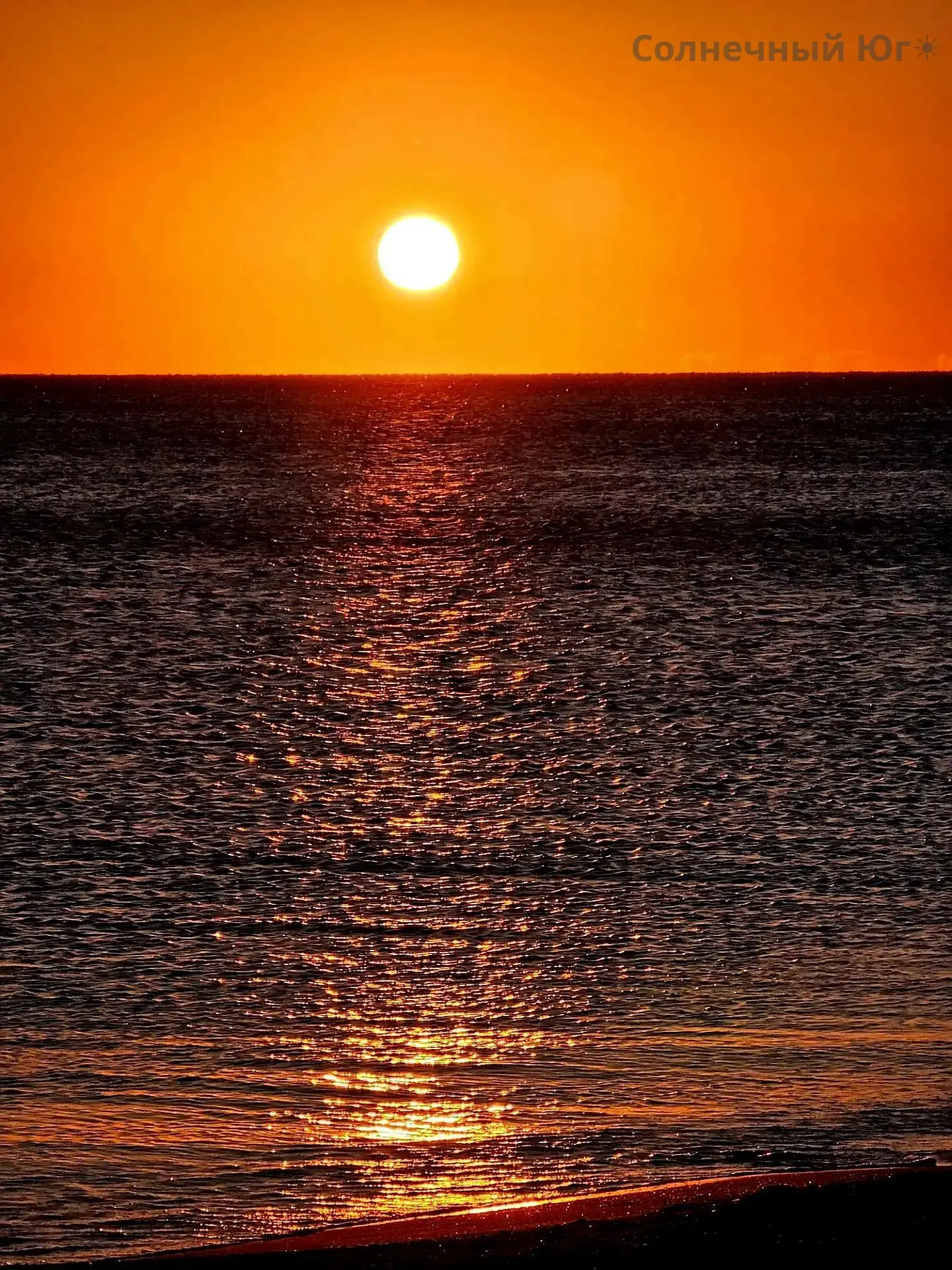 🌅 Вот такой закат сегодня подарило нам море!