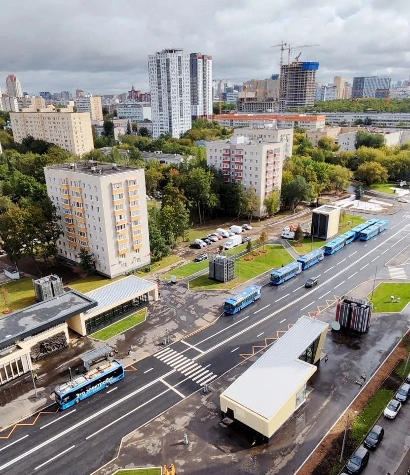 🏗️ Сквозной проезд на Маршала Тухачевского открыли для машин