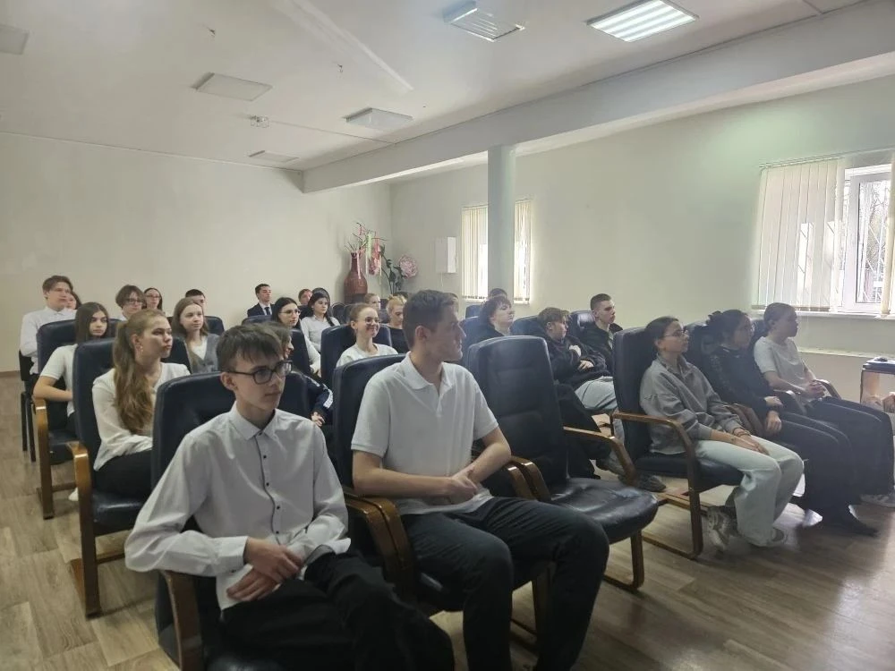 🧑‍🏫21 апреля обучающиеся 9-х классов посетили цикл лекций, которые были организованы Комплексного Мо