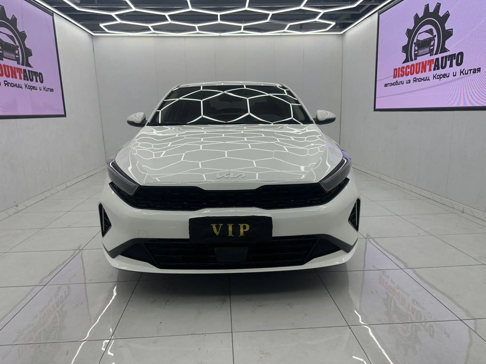 Kia K3 1.5L CVT, комплектация Luxury