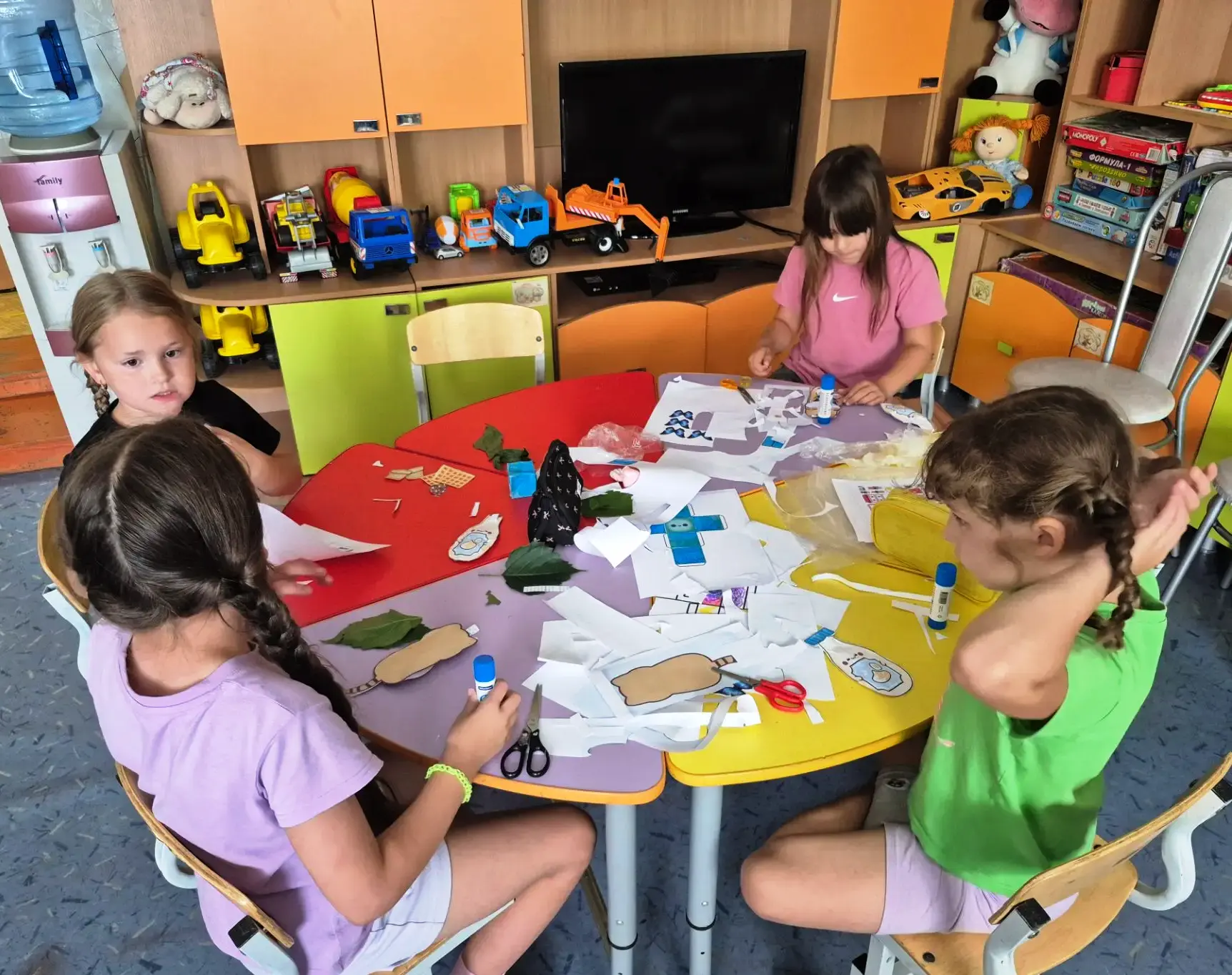 БУМАЖНЫЕ ФАНТАЗИИ: ИСКУССТВО И КРЕАТИВ✂️📎💐🦋🐻
