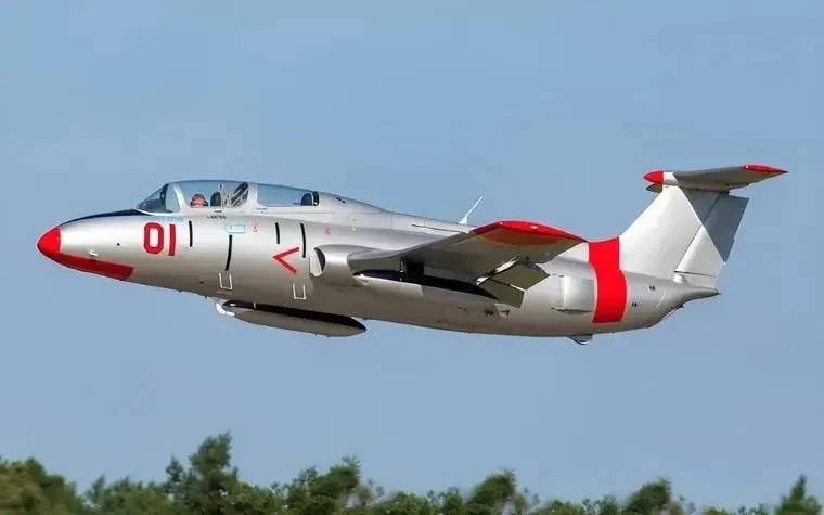 Учебно-тренировочный самолет Л-39 пропал в Краснодарском крае.

Происшествие случилось во время выпо