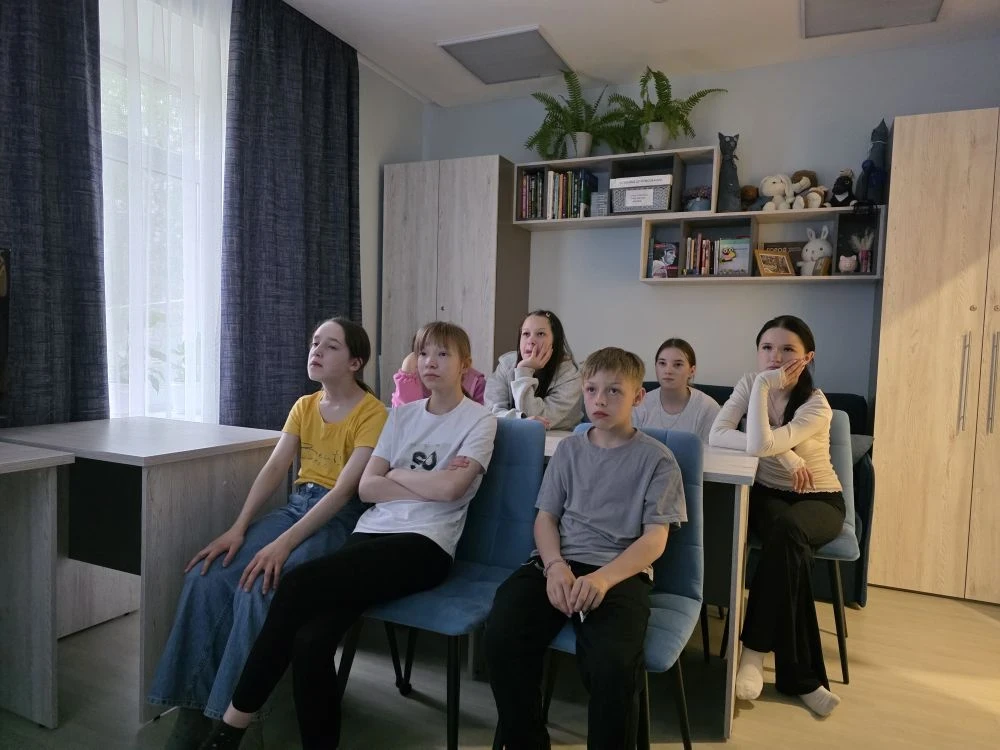Путешествовать можно не выходя из дома! ✨