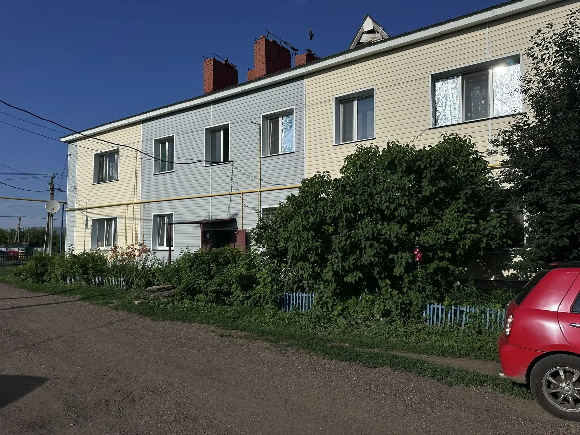 Сдам 2х комнатную квартиру в селе Черный отрог, 2 этаж, без мебели, отопление электриче...