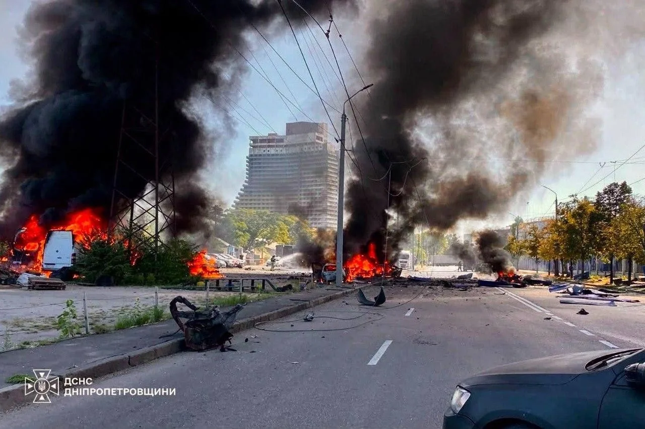 🔥В Днепропетровске под удар попал завод «Олейна», выпускающий подсолнечное масло, акци...