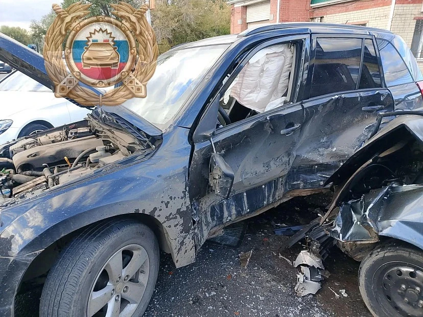 🚘Два человека пострадали в аварии на улице Лесозаводской