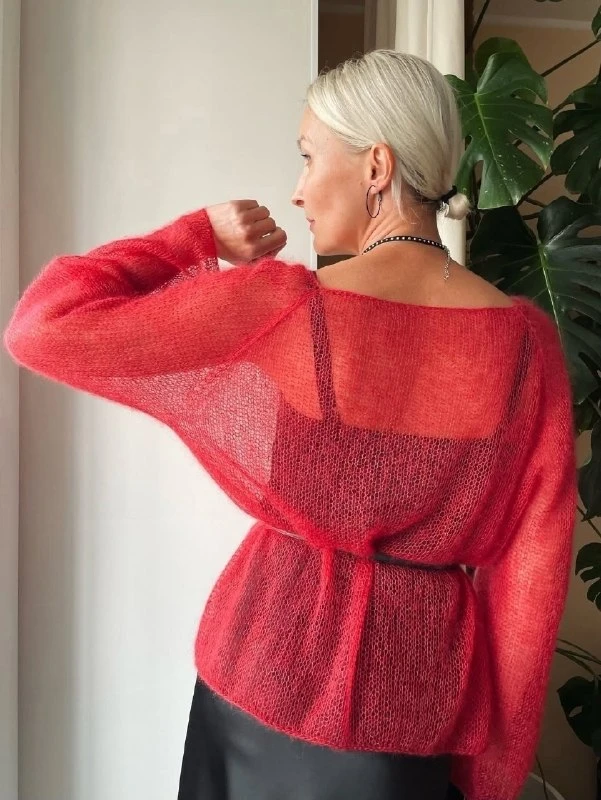Летний реглан из мохера паутинкой

Ажурный свитер-паутинка, связанный сверху вниз, — воздушный, почт
