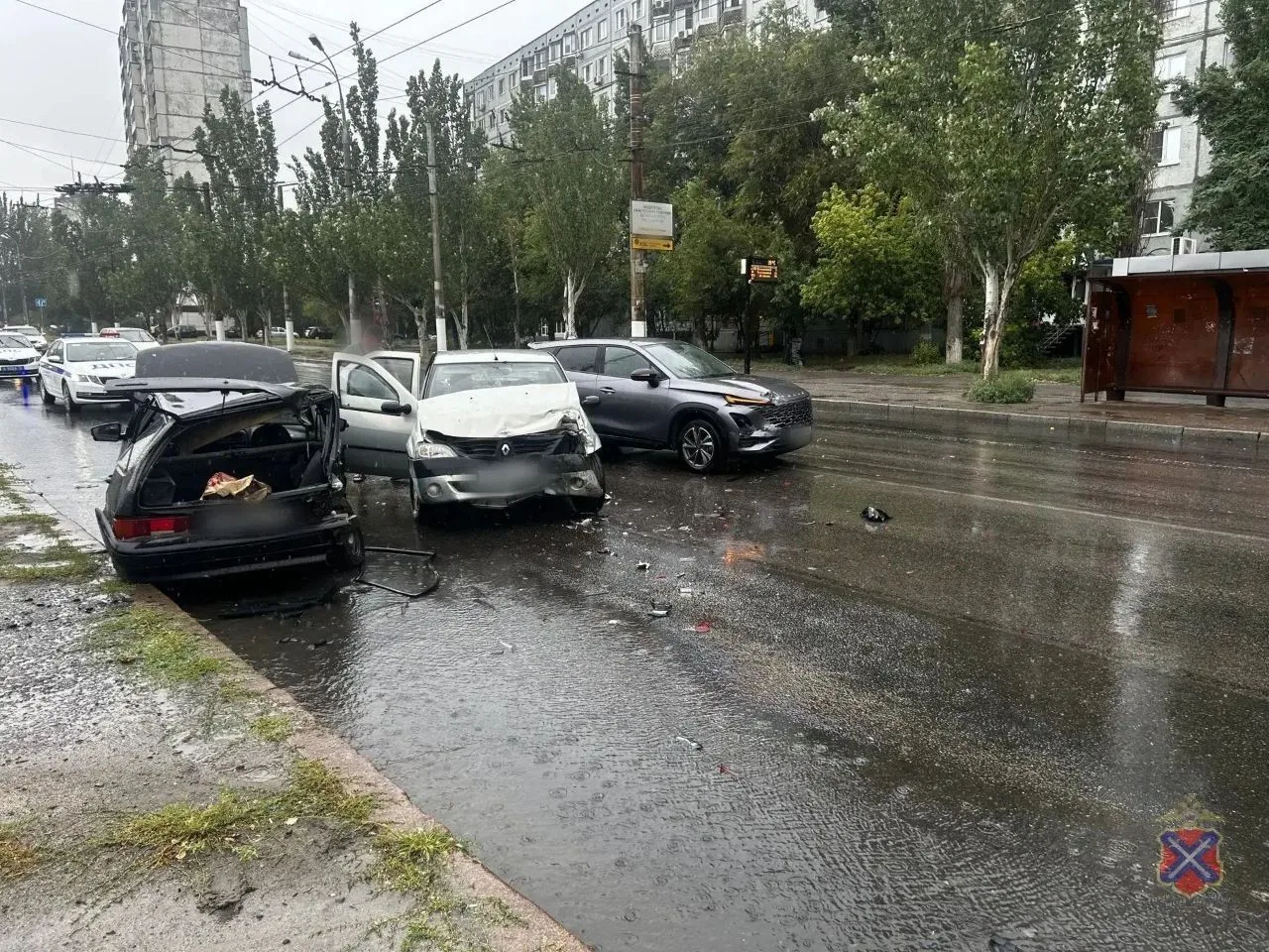 😱ДТП в Дзержинском районе: пострадал молодой водитель

Вчера утром, около 07:25, в Дзержинском райо