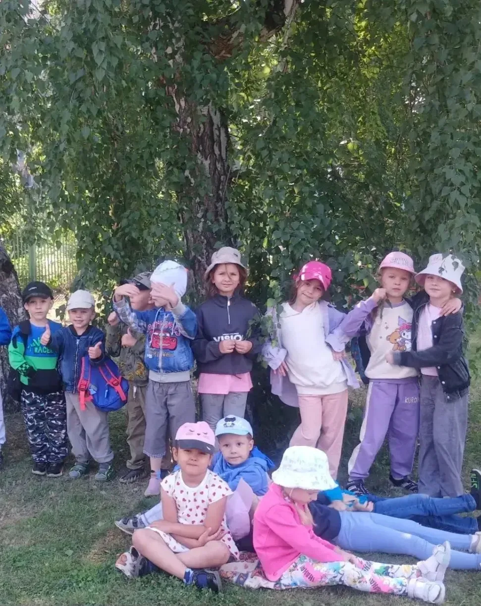 ☀️ ДЕНЬ ДОБРЫХ ДЕЛ: поход на экотропу! ☀️

Сегодня наши ребята отправились в поход по экологической 