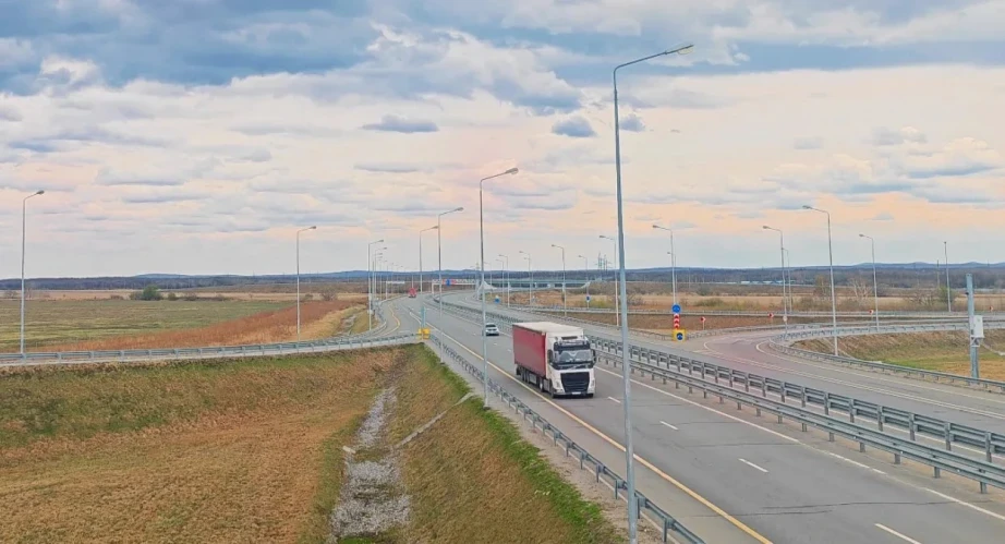 🛣️ На автодороге «Обход Хабаровска» фиксируется устойчивый рост транспортного потока  По итогам перв