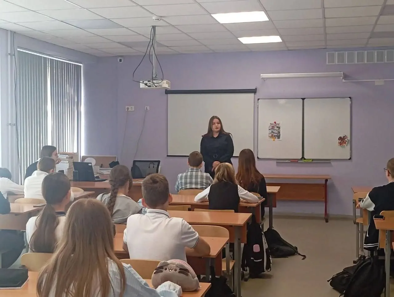 🛡 В Павловске полицейские рассказали школьникам об ответственности за правонарушения и...