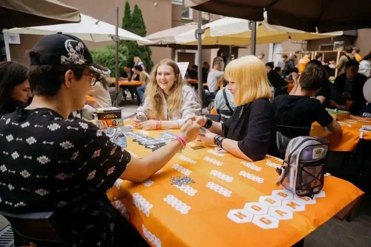 🎲 В «Сокольниках» открылась игротека для любителей настолок