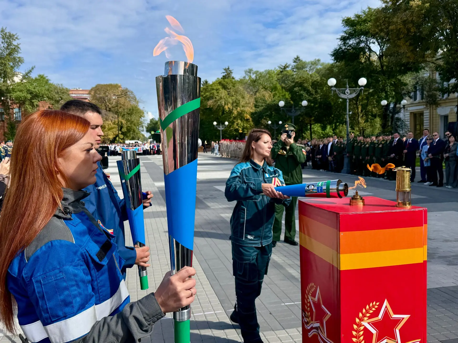 🙏Сегодня утро в Благовещенске было особенным, на площади Победы, у мемориала воинам-ам...