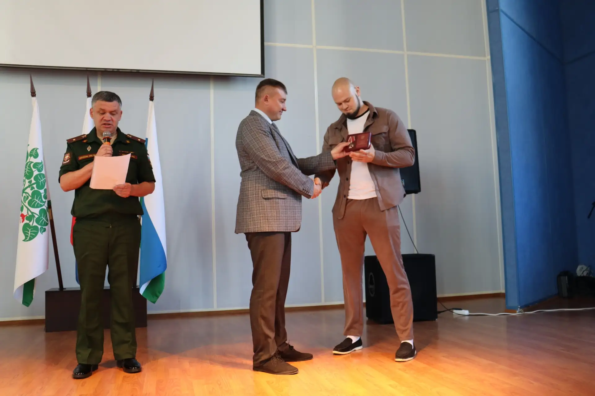 ​🇷🇺 Салдинец Сергей Чесноков награжден Орденом Мужества