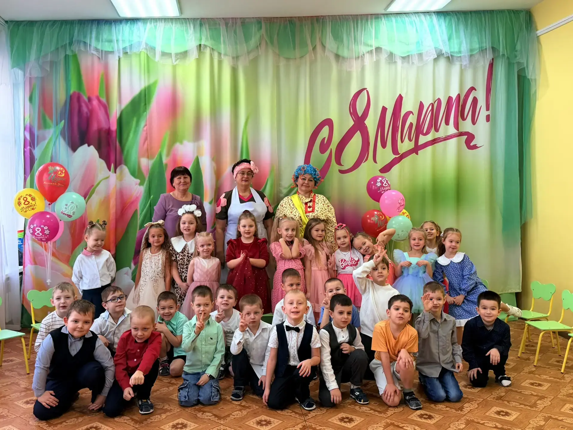 🌸🌸🌸 С праздником весенним